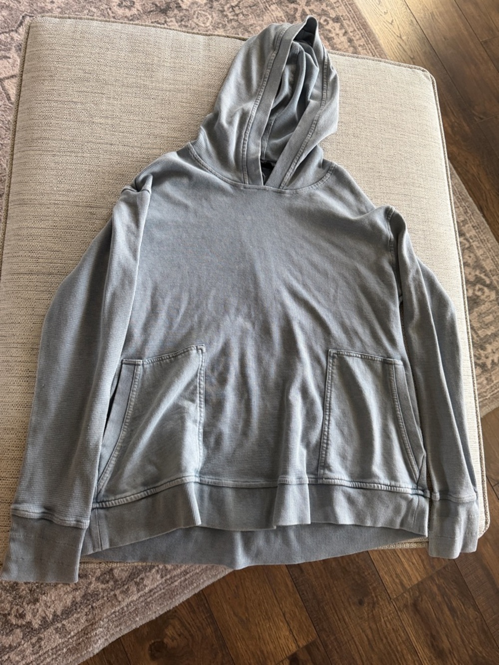 Women’s Hooded Pullover Sweatshirt - Light Gray
